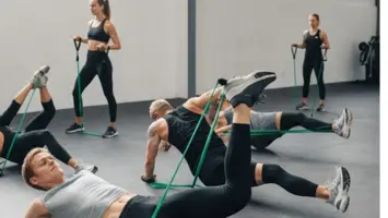 Bedste træningselastik 2026 — test og guide | Fitvalg.dk